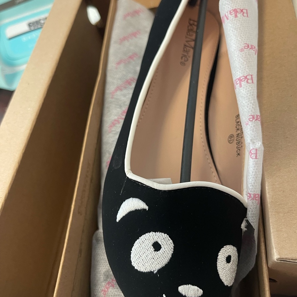 Bella Marie Black and White Flats